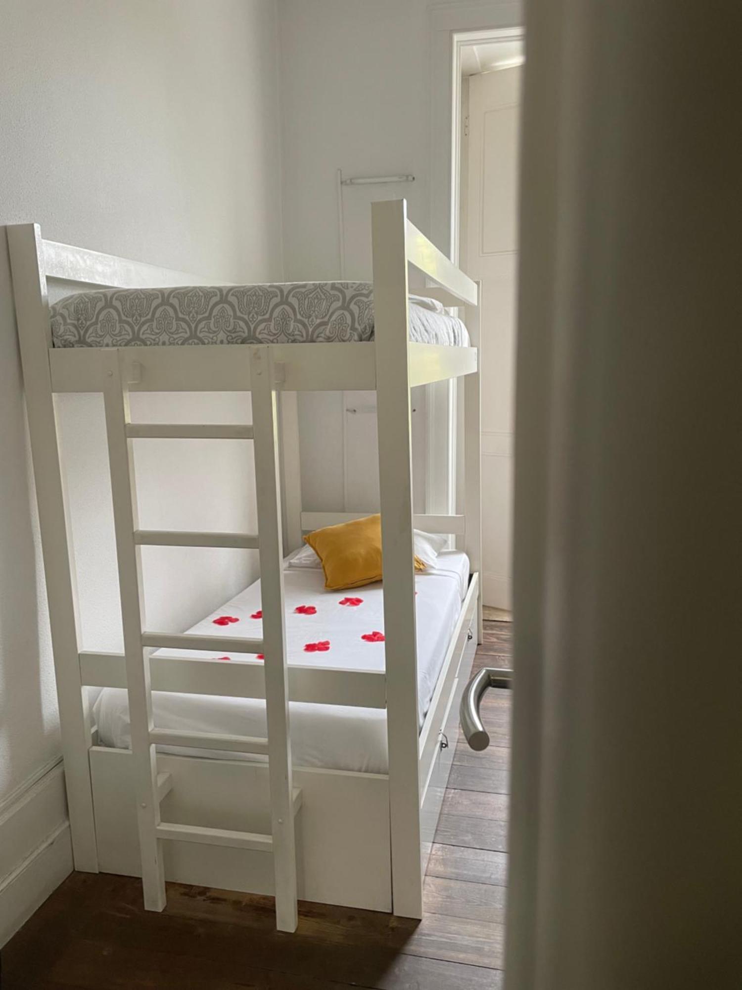Ww Hostel & Suites Coimbra Esterno foto